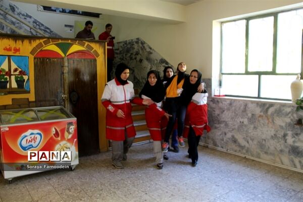 مانورسراسری زلزله در هنرستان اندیشه خراسان شمالی
