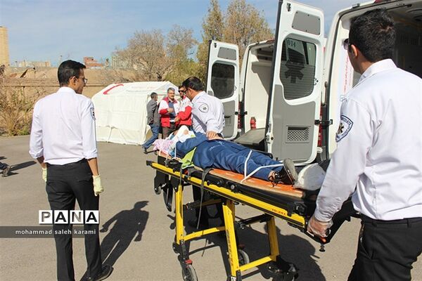مانورسراسری زلزله و ایمنی مدارس در کرمان