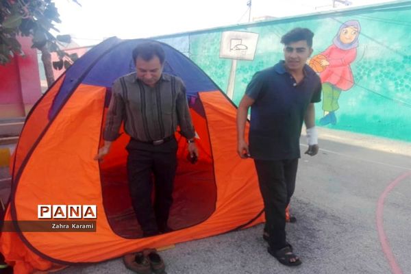 مانور زلزله در دبستان شهید فولادی 2 و دبستان معینی  بوشهر