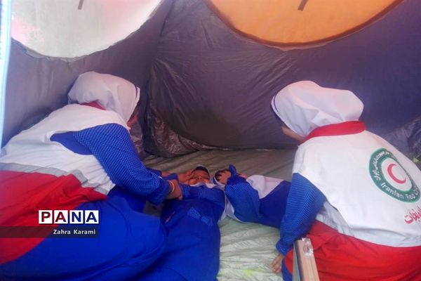 مانور زلزله در دبستان شهید فولادی 2 و دبستان معینی  بوشهر