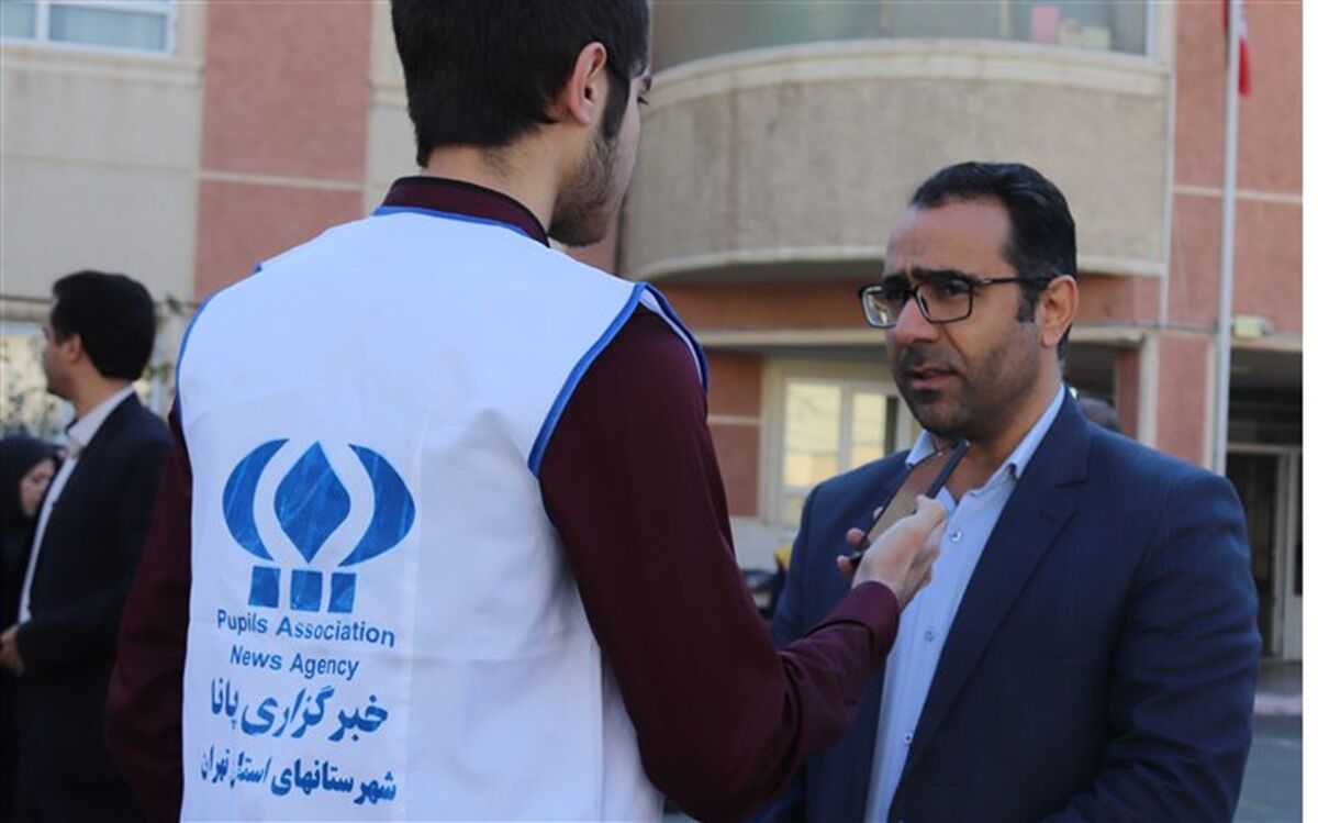 دانش آموزان مدیران آینده  نظام اسلامی هستند