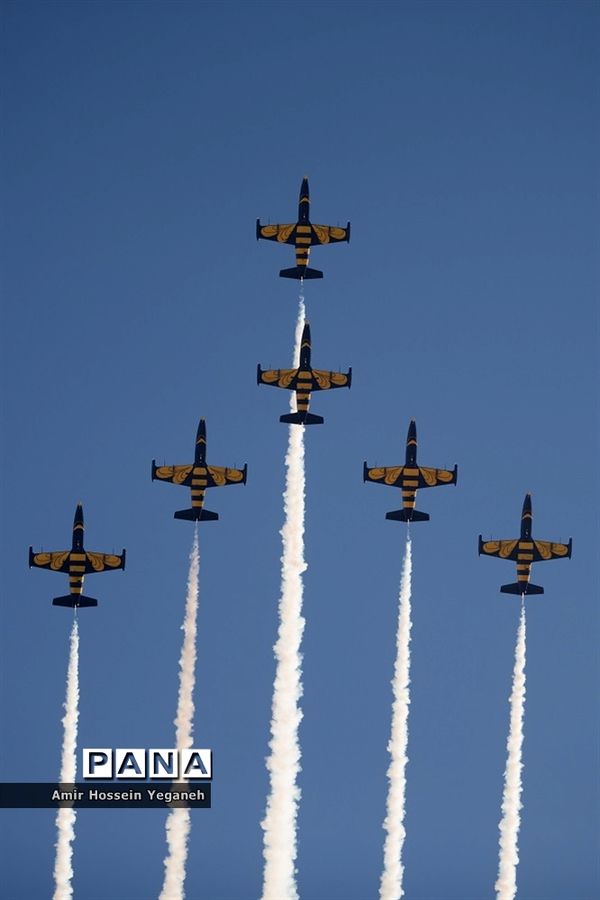 نمایش هوایی نهمین نمایشگاه بین‌المللی حمل‌ونقل هوایی در کیش