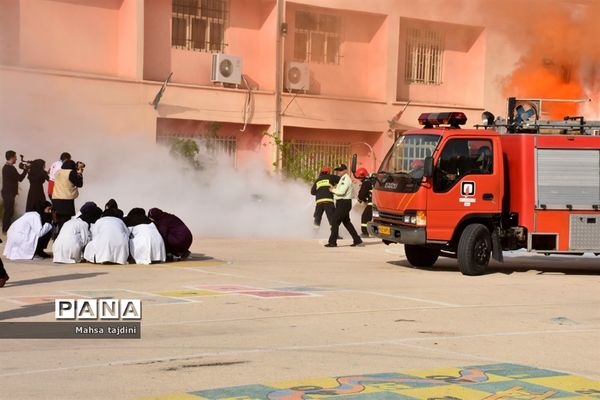 بیستمین مانور زلزله و ایمنی در مدارس استان بوشهر - ۱