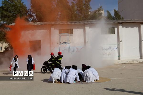 بیستمین مانور زلزله و ایمنی در مدارس استان بوشهر - ۱