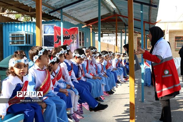 بیستمین مانور زلزله و ایمنی  در مدارس استان بوشهر-۲