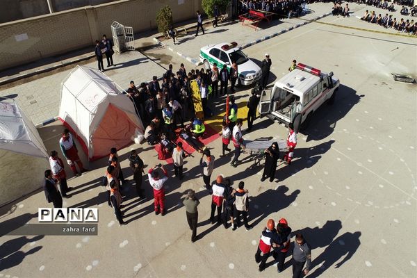 برگزاری بیستمین مانور زلزله و ایمنی در مدارس نی ریز