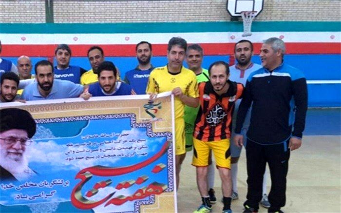 برگزاری دیدار دوستانه فوتسال گرامیداشت هفته بسیج در اسلامشهر