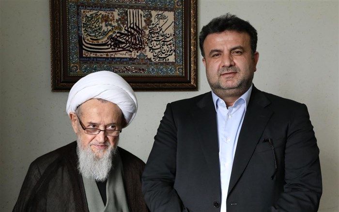 همه  باید به والی استان کمک کنند