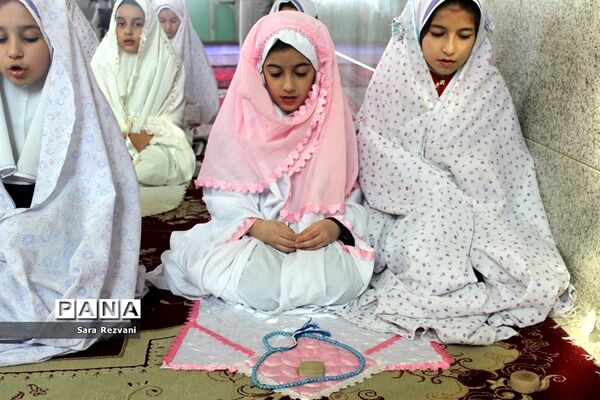 اجرای طرح آموزش نماز در واحدهای آموزشی اسلامشهر
