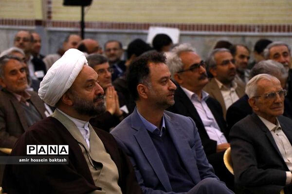 هشتادمین سالگرد تأسیس دبیرستان حکیم نظامی قم