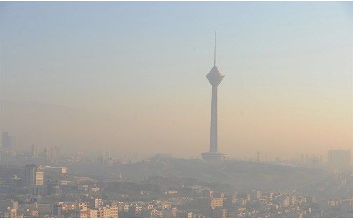 آلودگی هوای  تهران همچنان ادامه دارد