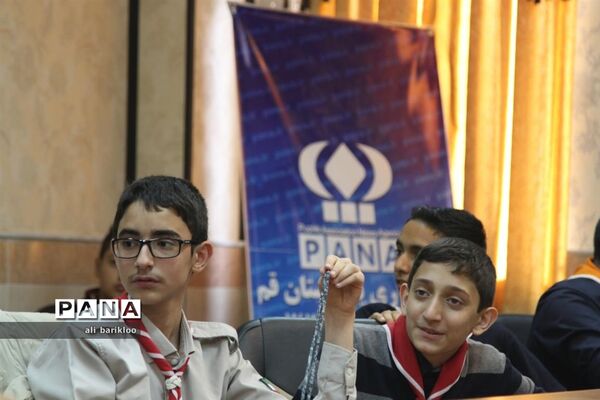 پنجمین جلسه آموزشی گروه ویژه پیشتازان پسر سازمان دانش‌آموزی استان قم