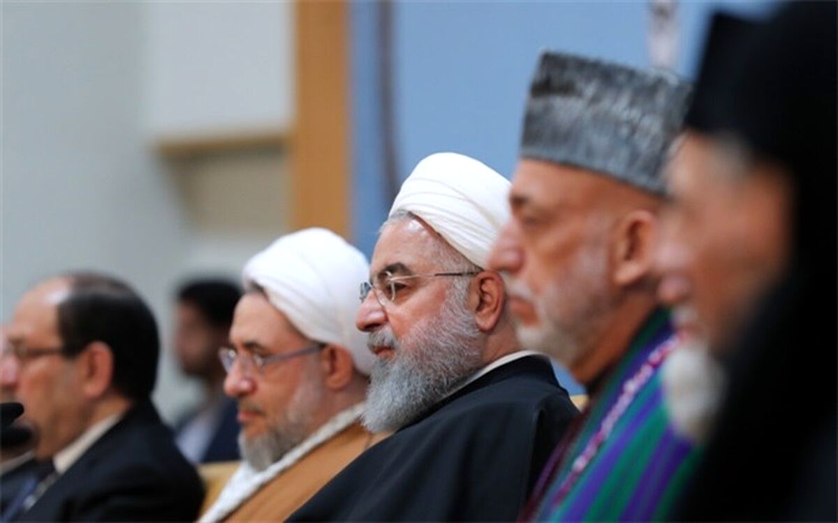 روحانی: ما حاضریم از  مردم عربستان در برابر تروریست ابر قدرت حمایت کنیم