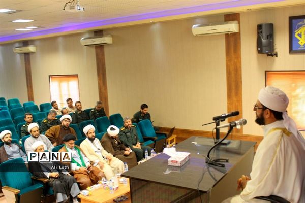 همایش وحدت  اهل سنت و شیعه به میزبانی منطقه دوم نیروی دریایی سپاه بوشهر