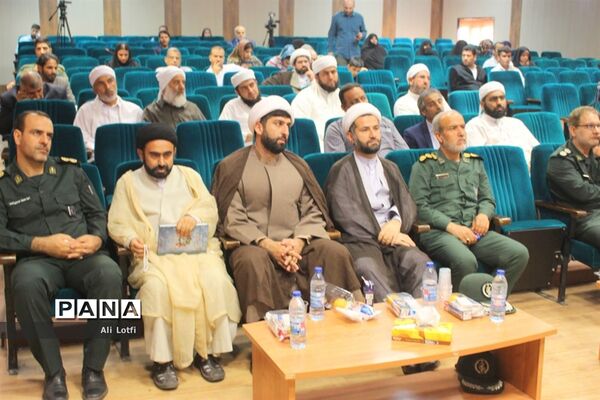 همایش وحدت  اهل سنت و شیعه به میزبانی منطقه دوم نیروی دریایی سپاه بوشهر