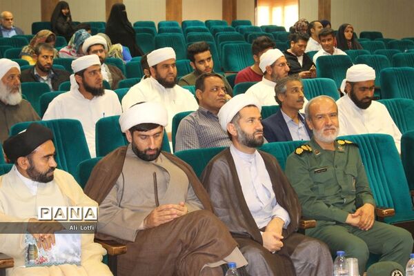 همایش وحدت  اهل سنت و شیعه به میزبانی منطقه دوم نیروی دریایی سپاه بوشهر