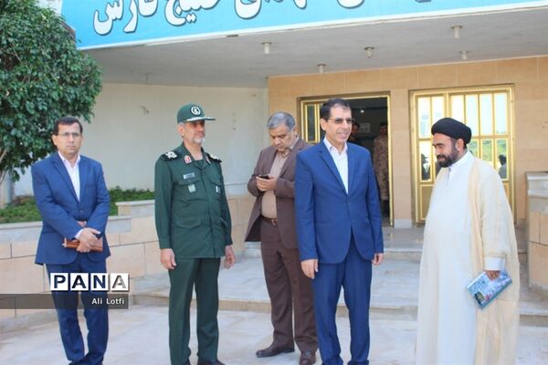 همایش وحدت  اهل سنت و شیعه به میزبانی منطقه دوم نیروی دریایی سپاه بوشهر