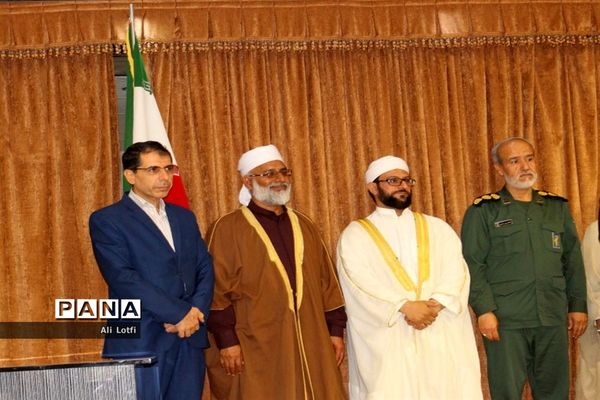 همایش وحدت  اهل سنت و شیعه به میزبانی منطقه دوم نیروی دریایی سپاه بوشهر