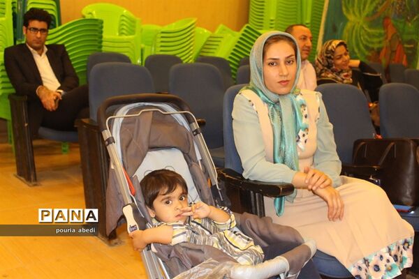 جشن میلاد دو نور مدرسه شهید کاوه بوشهر