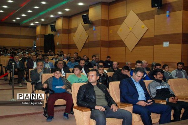 همایش تجلیل از ورزشکاران و مدال آوران فشافویه