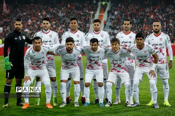 دیدار تیم های پرسپولیس و تراکتورسازی