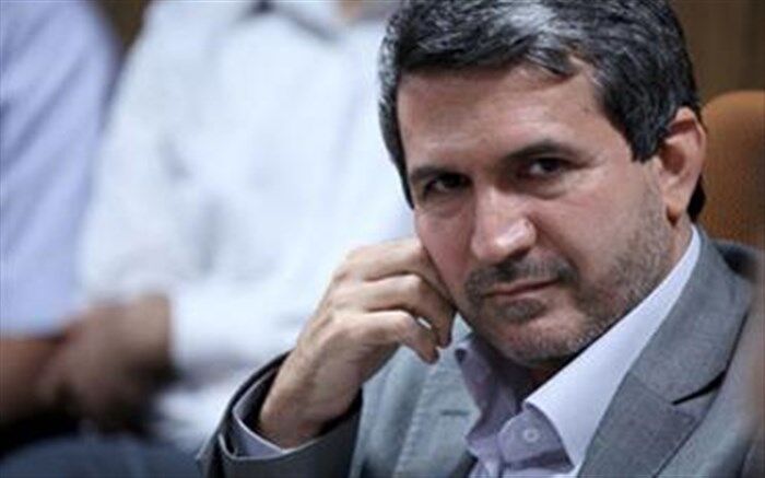 دبیر شانزدهمین جشنواره کتاب رشد: هیچ کتاب کمک درسی در شانزدهمین جشنواره کتاب رشد برگزیده نشده است