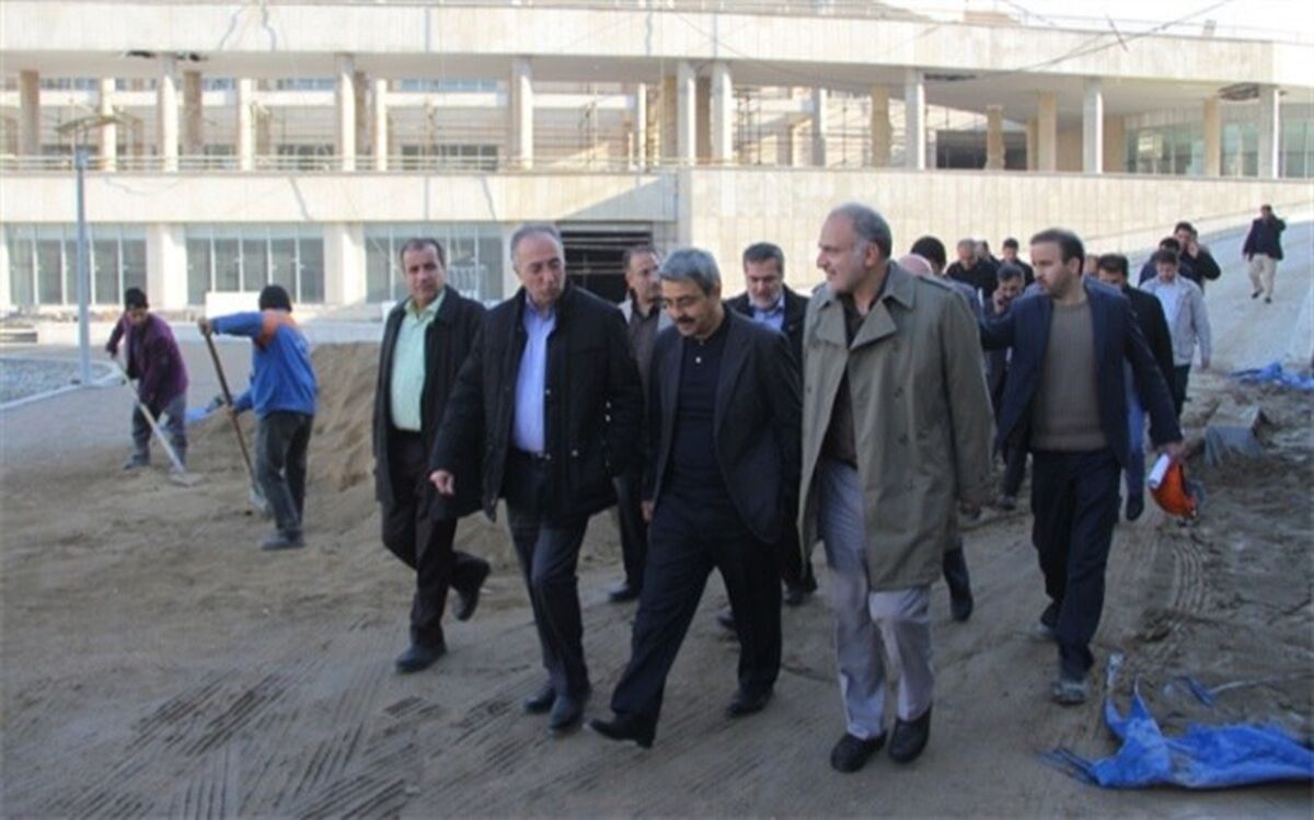 بازدید معاون فنی عمرانی شهرداری تهران از پروژه احداث مجموعه فرهنگی برج طغرل