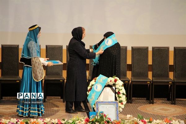 نخستین آیین گرامیداشت مقام والای مادر در ارومیه