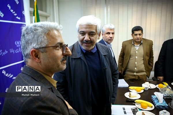بازدید معاون توسعه مدیریت پشتیبانی وزارت آموزش و پرورش از خبرگزاری پانا