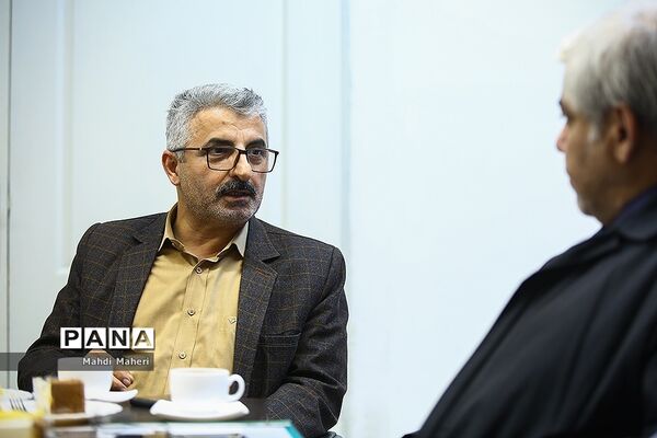 بازدید معاون توسعه مدیریت پشتیبانی وزارت آموزش و پرورش از خبرگزاری پانا
