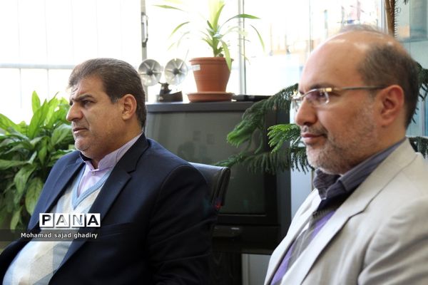 نشست صمیمی مدیرکل آموزش و پرورش شهرتهران با حوزه معاونت پرورشی و فرهنگی