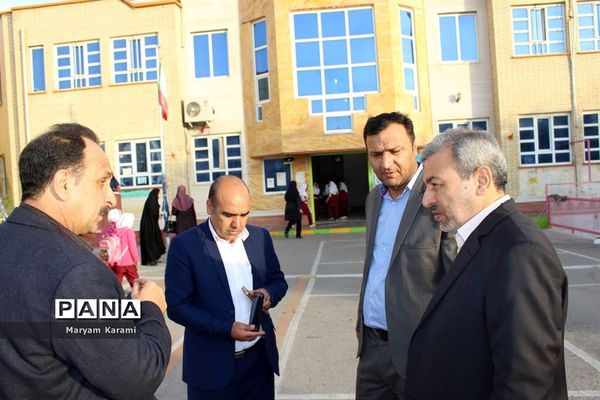 جشنواره آب و زندگی در دبستان معینی بوشهر