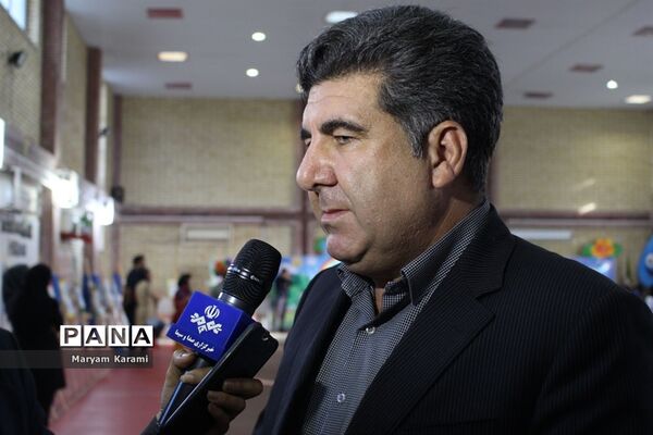 جشنواره آب و زندگی در دبستان معینی بوشهر