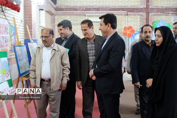 جشنواره آب و زندگی در دبستان معینی بوشهر