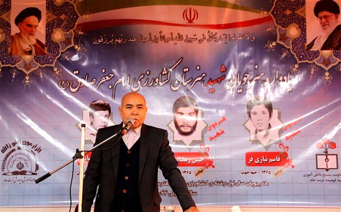 نوبت ماست که زبان گویای شهیدان باشیم