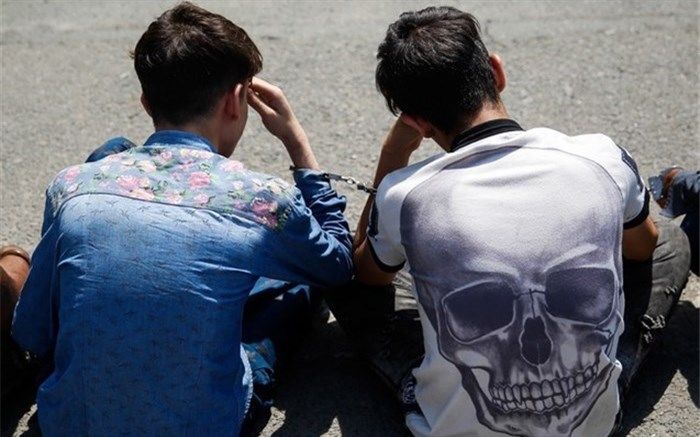 دستگیری باند ۳۱ نفره سارقان لاستیک‌ خودرو