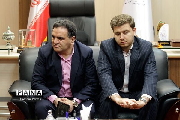 دیدار وزیر آموزش و پرورش با جمعی از نمایندگان مجلس
