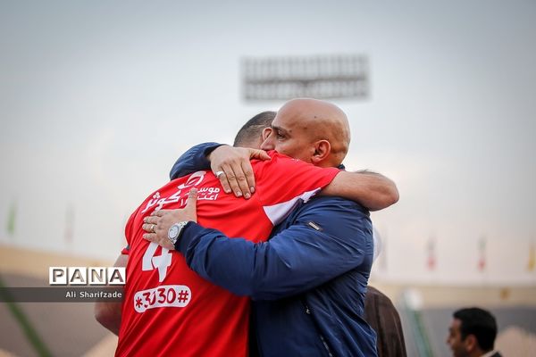 دیدار تیم های پرسپولیس و ذوب آهن