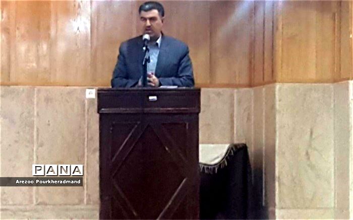 روح آموزش باید تربیتی باشد