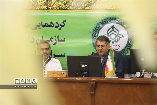 نخستین گردهمایی مسئولان سازمان دانش آموزی استان فارس در سال تحصیلی 97-98