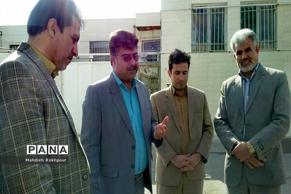 برگزاری جشن روزجهانی خاک در دبیرستان دخترانه فخرالزمان قریب