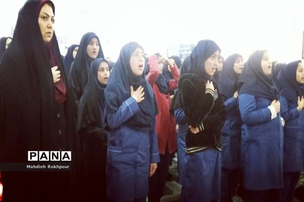 برگزاری جشن روزجهانی خاک در دبیرستان دخترانه فخرالزمان قریب