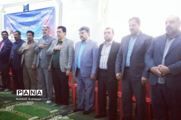 برگزاری جشن روزجهانی خاک در دبیرستان دخترانه فخرالزمان قریب