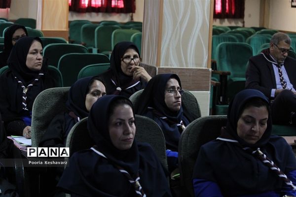 کارگاه‌های آموزشی برای مسئولان سازمان دانش آموزی استان فارس