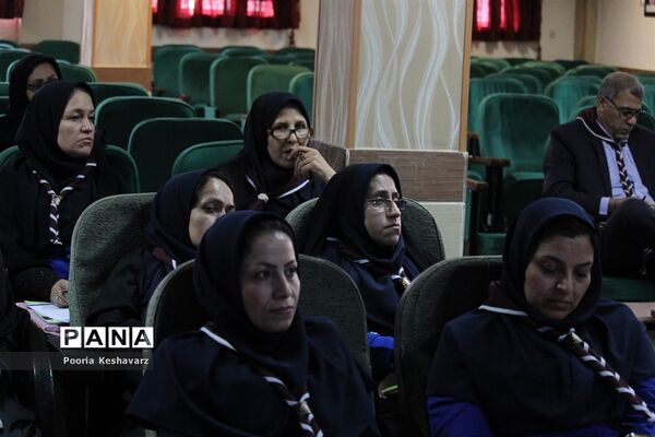 کارگاه‌های آموزشی برای مسئولان سازمان دانش آموزی استان فارس