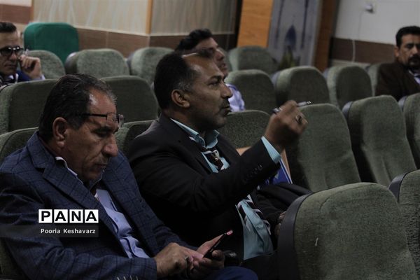 کارگاه‌های آموزشی برای مسئولان سازمان دانش آموزی استان فارس