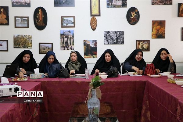 مدیران مسئولیت پذیر، هنرجویان برتر