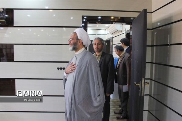 نشست مسئولان موسسه ترویج قرآن با مدیرکل  آموزش و پرورش استان بوشهر