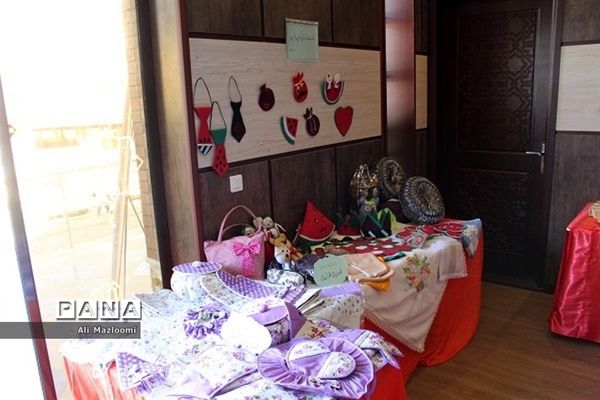 نمایشگاه توانمندی‌های دانش آموزان با نیاز های ویژه استان خراسان جنوبی