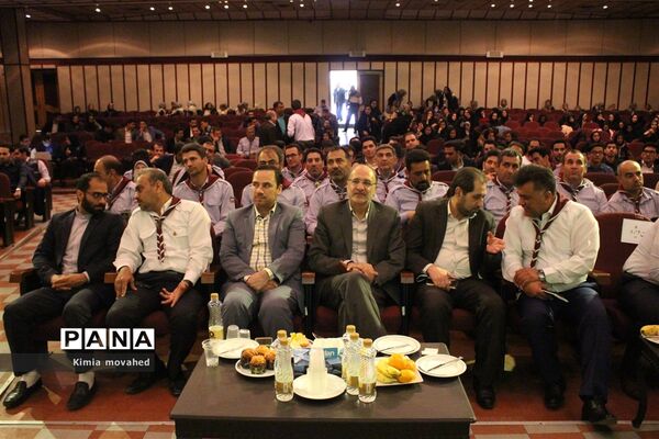 دومین روز گردهمایی مسئولان سازمان دانش آموزی استان فارس